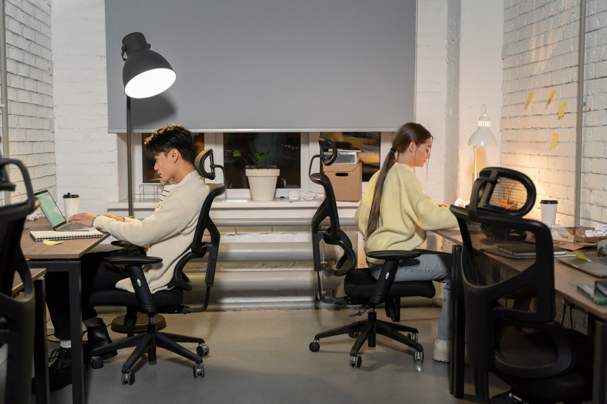 Espacio de trabajo bien iluminado